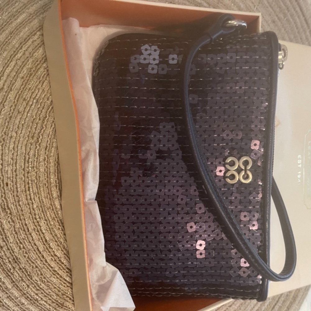 Coach wristlet - Picture 2 of 2